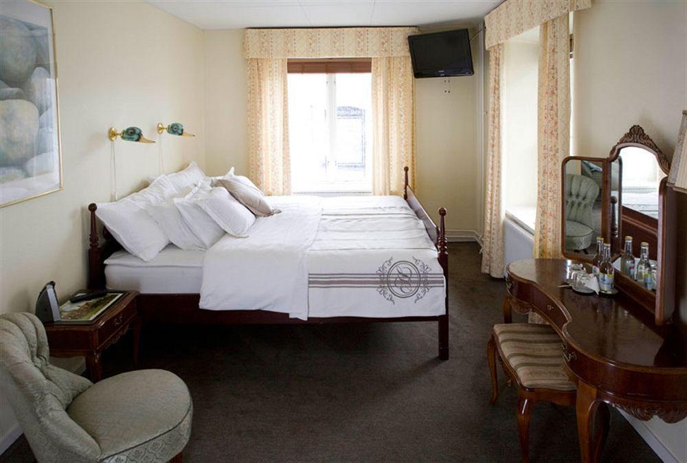 Hotell Bla Blom Gustavsberg Extérieur photo